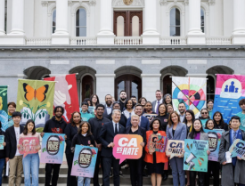 Los socios y organizaciones de la comunidad de todo el estado de California se reunieron para lanzar la iniciativa “CA vs Hate” en Sacramento, CA.